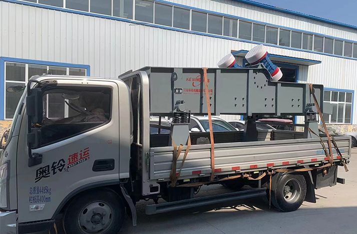 直線篩的電機安裝位置有幾種？有什么區別